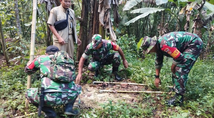 Babinsa Koramil 10 Bawang Pantau Sumur Bor di Desa Masaran