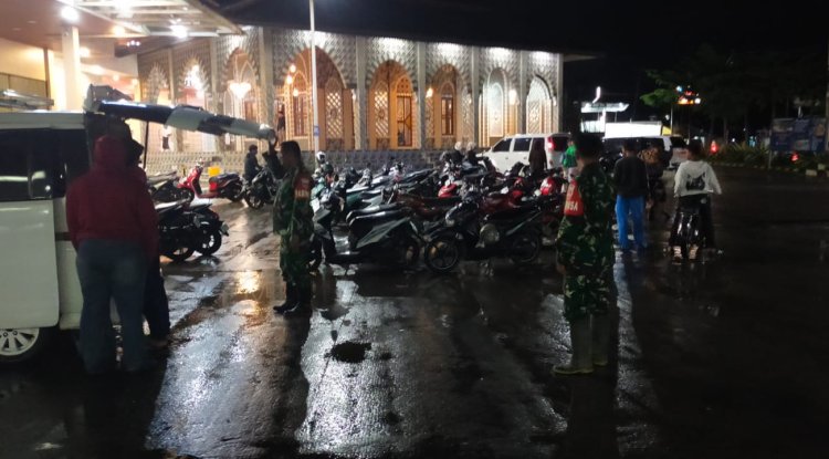 Babinsa Koramil 06 Kalibening Aktif  Laksanakan Patroli malam Dipastikan Wilayah Aman