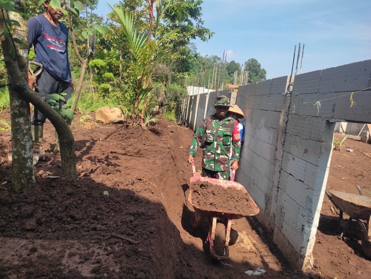 Pembangunan KDKMP Desa Singamerta Terus Berlanjut Babinsa Turut Dampingi