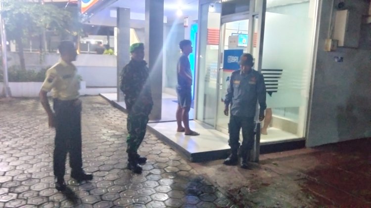Koramil 15 Rakit Bersama Linmas Dan Warga Laksanakan Patroli Malam Hari