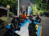 Anggota Koramil 12 Sigaluh Patroli Siskamling Bersama Warga Cegah Gangguan Kamtibmas