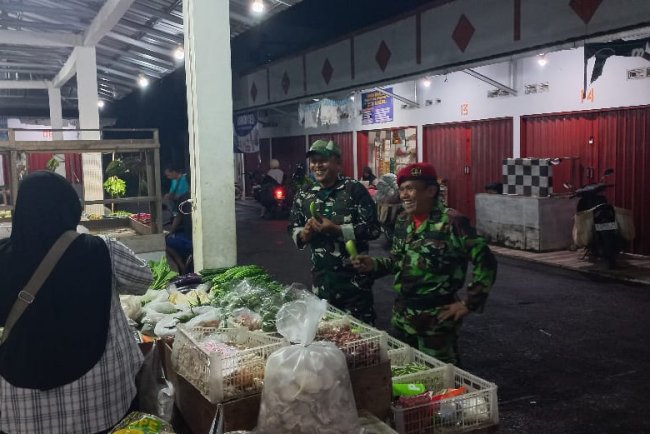 Koramil 15 Rakit Bersama Kokam Dan Warga Laksanakan Patroli Malam Hari