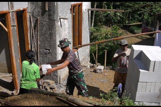 RTLH TMMD Hadirkan Senyum di Desa Krangean
