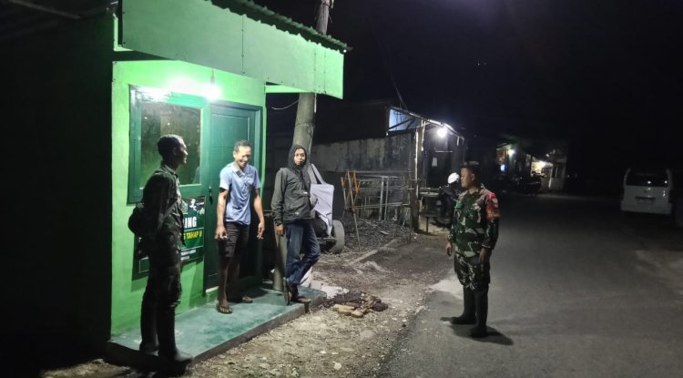 Peran Aktif Babinsa Melaksanakan Patroli Malam