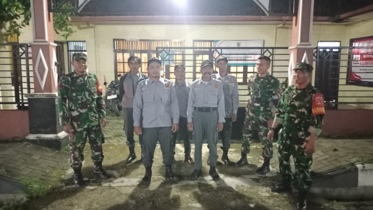 Patroli Gabungan TNI Perkuat Siskamling dan Sosial