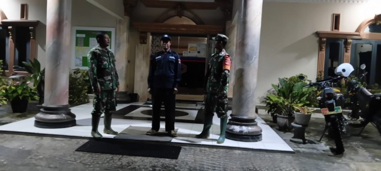 Babinsa Koramil 18 Pagentan Laksanakan Patroli Malam Guna Memastikan Keamanan Wilayah
