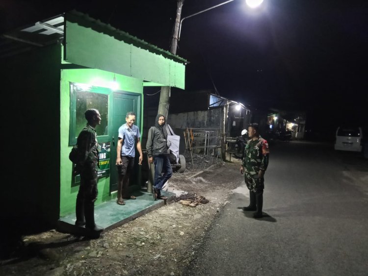 Peran Aktif Babinsa Melaksanakan Patroli Malam