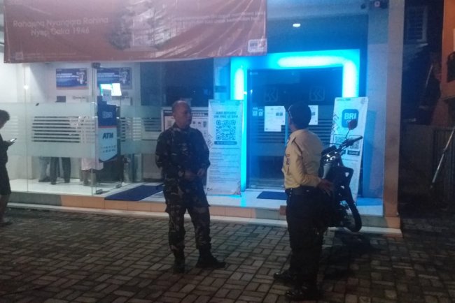 Babinsa Koramil 13 Banjarmangu Melaksanakan  Patroli Rutin Jaga Keamanan Wilayah