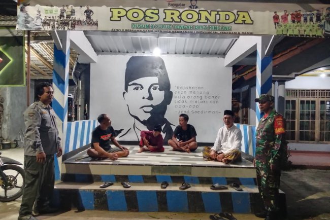 Tingkatkan Lingkungan Aman Babinsa Koramil 15 Rakit Patroli Rutin Bersama Linmas
