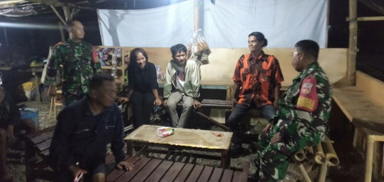 Patroli Malam Koramil 11 Punggelan Sosialisasikan Bahaya Miras Dan Narkoba